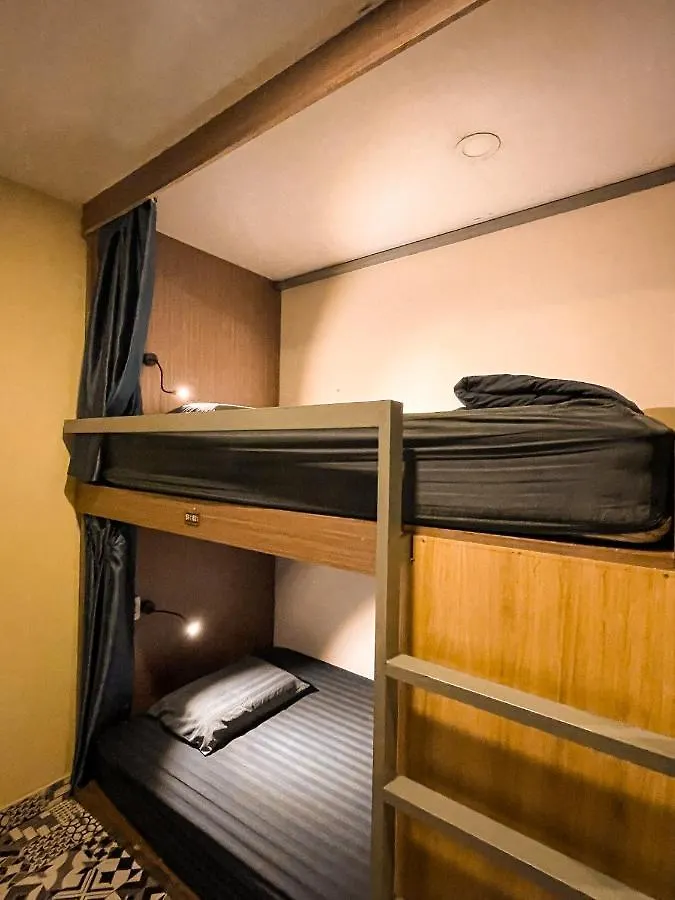 Vy Da Backpacker Hostel Ho Chi Minh City 0*,
